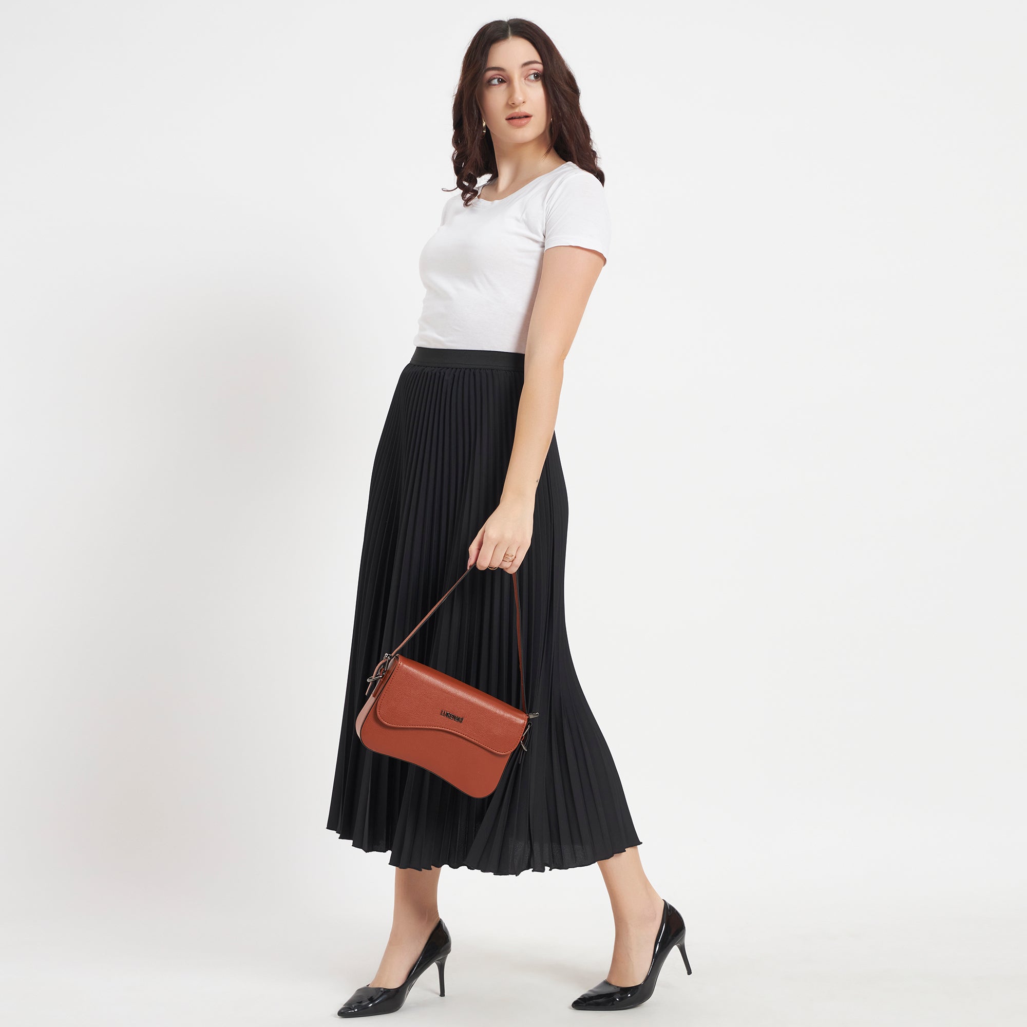 The Amara Flap Shoulder Bag